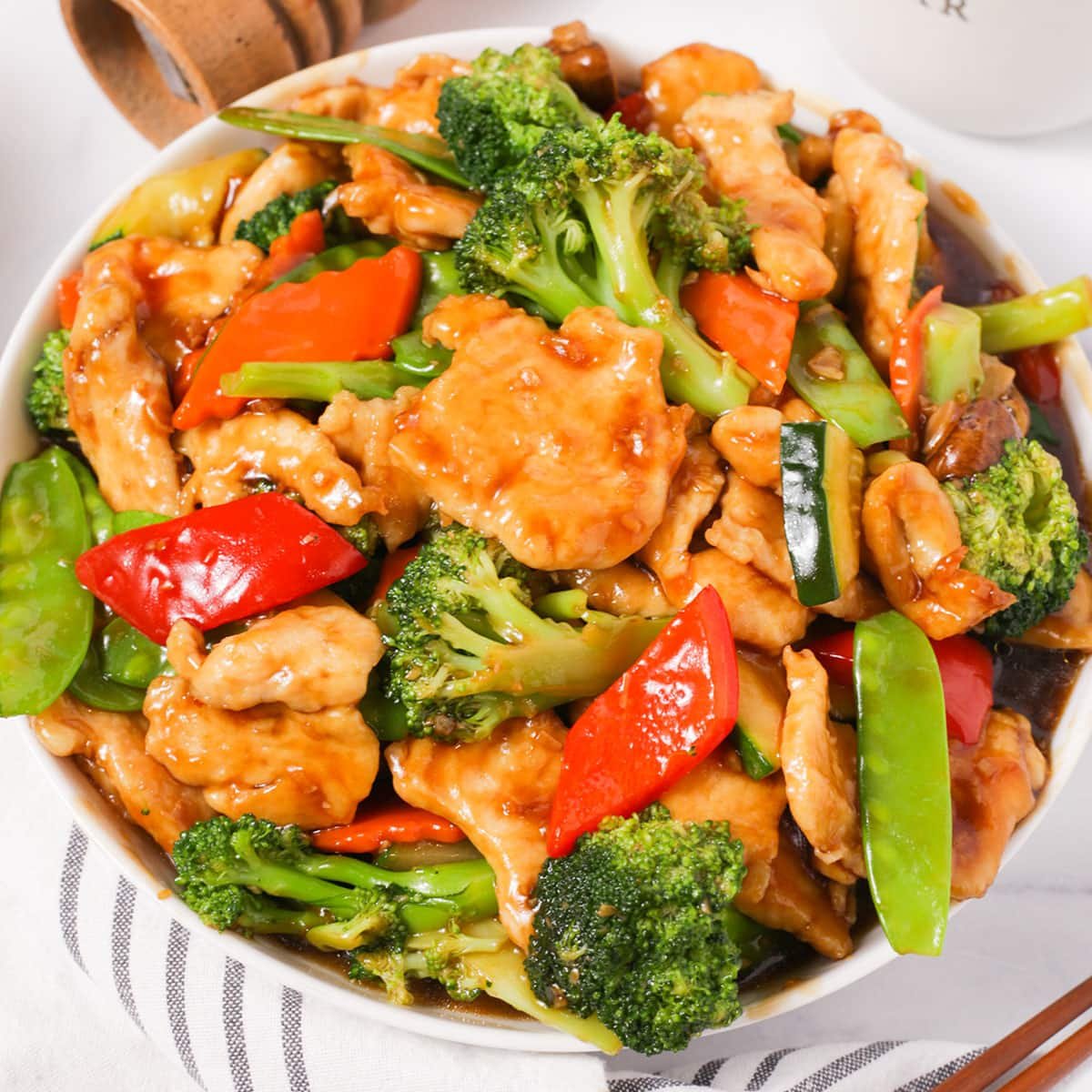 gà đá kho nước dừa