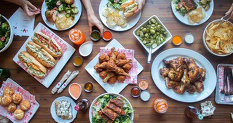 trực tiếp đá gà hôm nay bình luận viên